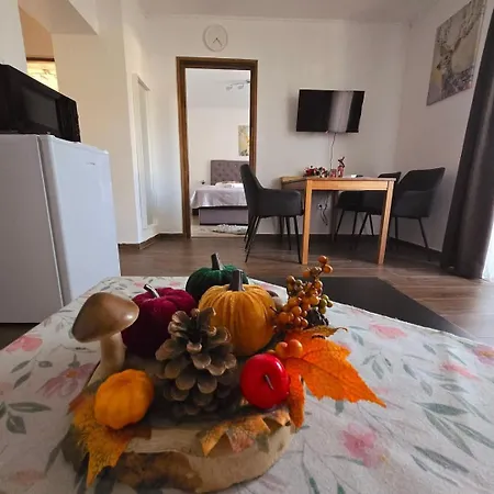 Oliver Apartmanhaz Апартаменты
