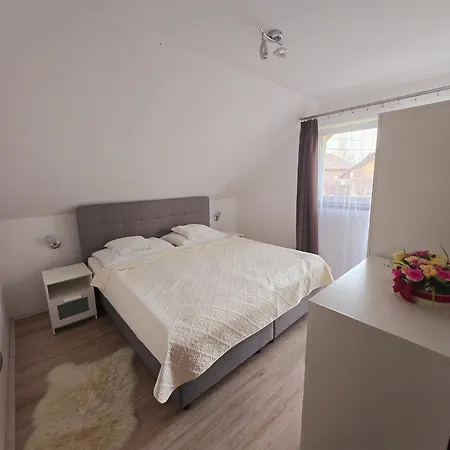 Oliver Apartmanhaz Балатонлелле
