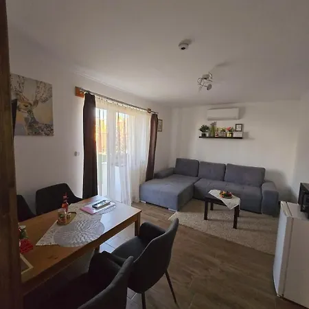 Oliver Apartmanhaz Балатонлелле